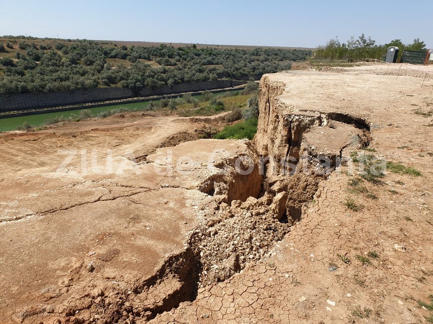 lucrarile de reabilitare a taluzului care a luat o la vale la cumpana verificate de supervision construction lucrarile de reabilitare a taluzului care a luat o la vale la cumpana verificate de supervision construction