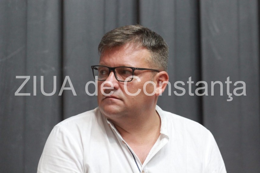 dancila huiduita din nou la mamaia conducerea psd fata in fata cu pensionarii din constanta galerie foto dancila huiduita din nou la mamaia conducerea psd fata in fata cu pensionarii din constanta galerie foto