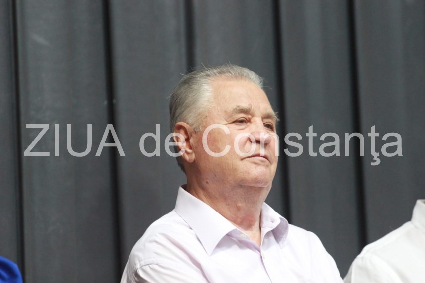 dancila huiduita din nou la mamaia conducerea psd fata in fata cu pensionarii din constanta galerie foto dancila huiduita din nou la mamaia conducerea psd fata in fata cu pensionarii din constanta galerie foto