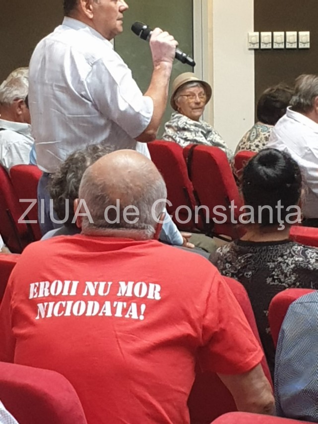 dancila huiduita din nou la mamaia conducerea psd fata in fata cu pensionarii din constanta galerie foto dancila huiduita din nou la mamaia conducerea psd fata in fata cu pensionarii din constanta galerie foto