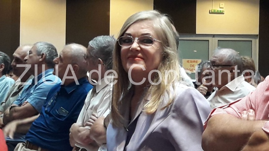 dancila huiduita din nou la mamaia conducerea psd fata in fata cu pensionarii din constanta galerie foto dancila huiduita din nou la mamaia conducerea psd fata in fata cu pensionarii din constanta galerie foto
