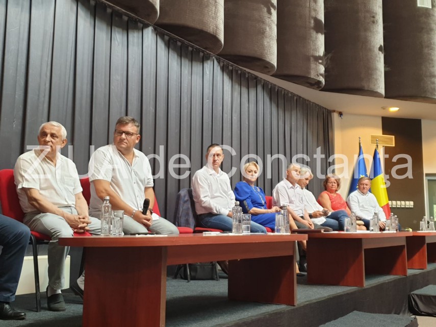 dancila huiduita din nou la mamaia conducerea psd fata in fata cu pensionarii din constanta galerie foto dancila huiduita din nou la mamaia conducerea psd fata in fata cu pensionarii din constanta galerie foto