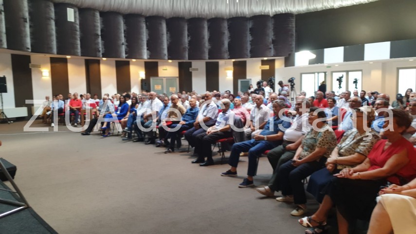 dancila huiduita din nou la mamaia conducerea psd fata in fata cu pensionarii din constanta galerie foto dancila huiduita din nou la mamaia conducerea psd fata in fata cu pensionarii din constanta galerie foto