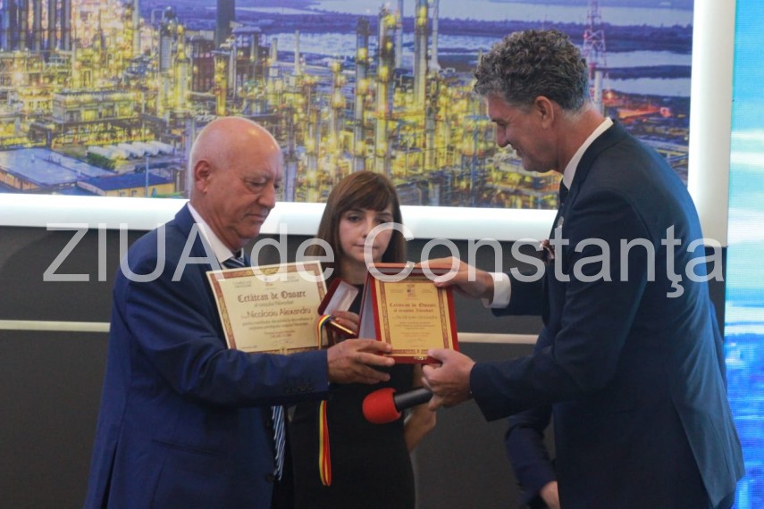 40 de ani de la pornirea instalatiilor rafinaria petromidia la ceas aniversar cum a fost celebrat evenimentul 40 de ani de la pornirea instalatiilor rafinaria petromidia la ceas aniversar cum a fost celebrat evenimentul