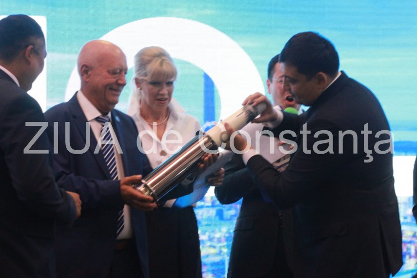 40 de ani de la pornirea instalatiilor rafinaria petromidia la ceas aniversar cum a fost celebrat evenimentul 40 de ani de la pornirea instalatiilor rafinaria petromidia la ceas aniversar cum a fost celebrat evenimentul