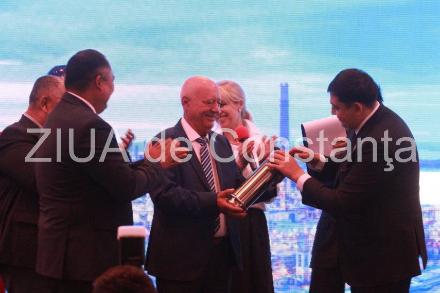 40 de ani de la pornirea instalatiilor rafinaria petromidia la ceas aniversar cum a fost celebrat evenimentul 40 de ani de la pornirea instalatiilor rafinaria petromidia la ceas aniversar cum a fost celebrat evenimentul