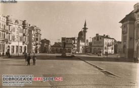 #citeșteDobrogea „Mărturii de epocă privind istoria Dobrogei (1878-1947)“ Generalul Averescu, aclamat în Piața Ovidiu din Constanța       