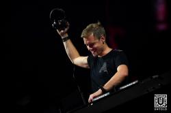 Transmisiunea live a show-ului lui Armin van Buuren de la UNTOLD, pe primul loc în topul Billboard 