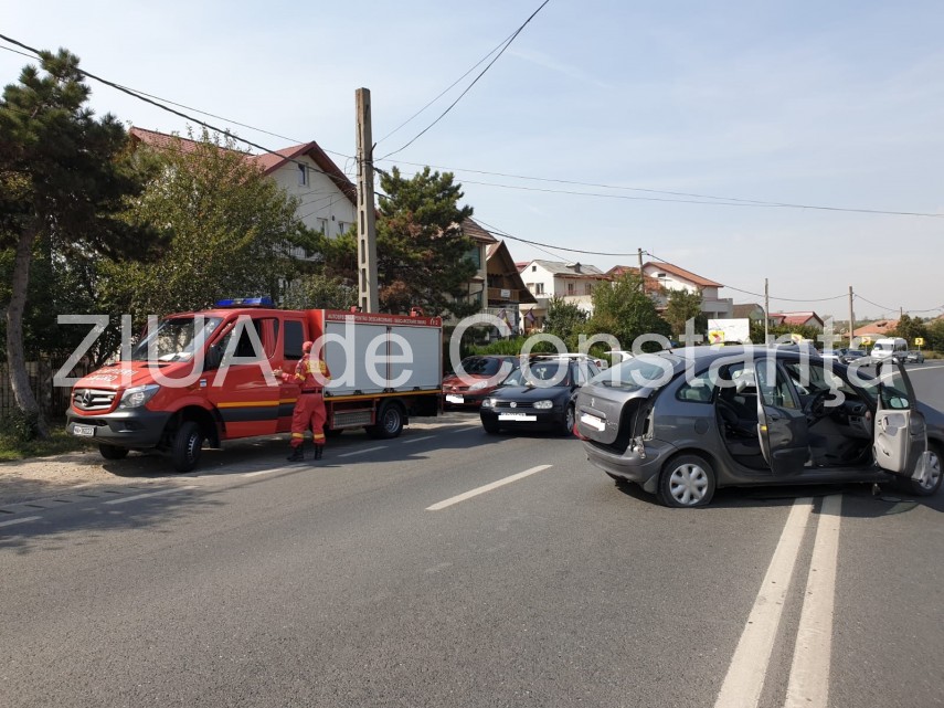 accident rutier cu mai multe victime la sensul giratoriu agigea 700514 accident rutier cu mai multe victime la sensul giratoriu agigea 700514