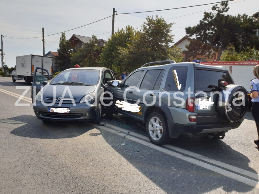 accident rutier cu mai multe victime la sensul giratoriu agigea 700514 accident rutier cu mai multe victime la sensul giratoriu agigea 700514