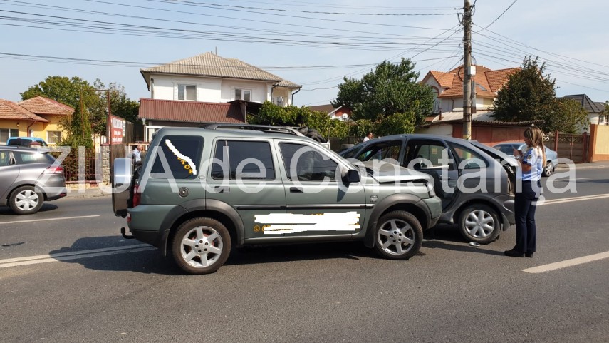 accident rutier cu mai multe victime la sensul giratoriu agigea 700514 accident rutier cu mai multe victime la sensul giratoriu agigea 700514