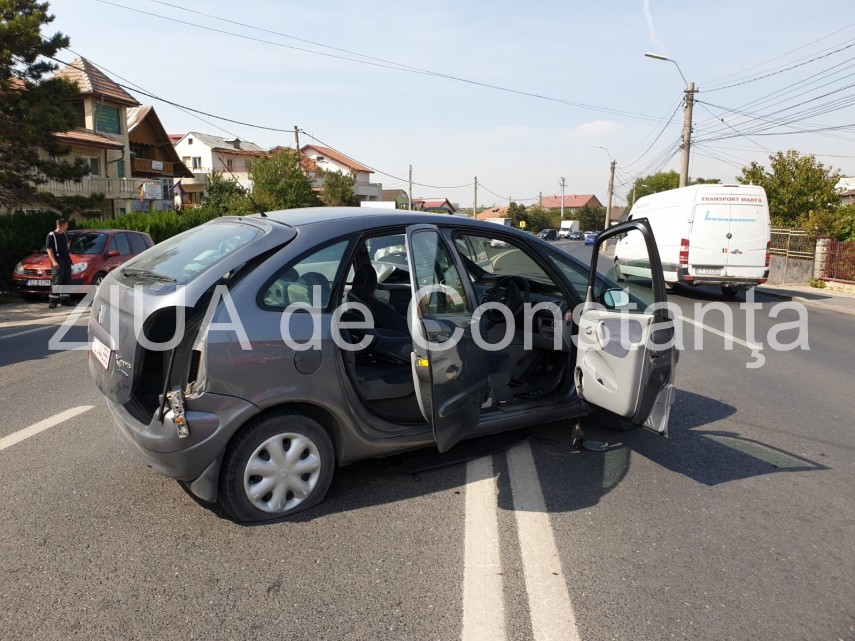 accident rutier cu mai multe victime la sensul giratoriu agigea 700514 accident rutier cu mai multe victime la sensul giratoriu agigea 700514