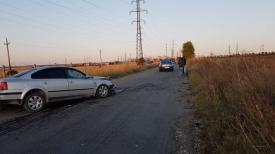 Judeţul Constanţa Bărbat, fără permis auto şi sub influenţa băuturilor alcoolice, a intrat în coliziune frontală cu un alt autoturism (galerie foto)  