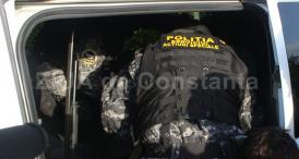 Membrii unui grup infracţional organizat specializat în trafic de persoane, proxenetism, spălare a banilor și trafic de influență, trimiși în judecată