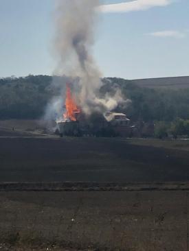 Incendiu la mănăstirea Sfantul Apostol Filip. Pompierii intervin (video)            