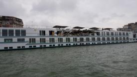 Accident grav cu o navă de croazieră în Delta Dunării, la Mila 43. Două persoane, rănite           