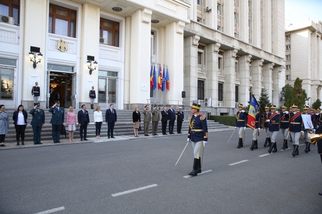ce a spus gabriel les despre vizita ministrului macedonean al apararii 702182 ce a spus gabriel les despre vizita ministrului macedonean al apararii 702182