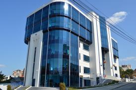 Oficial de la instanță! Medic ginecolog din Tulcea, arestat pentru 18 infracțiuni de luare de mită  