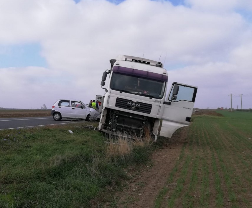 accident grav la nicolae balcescu o persoana este incarcerata 703247 accident grav la nicolae balcescu o persoana este incarcerata 703247