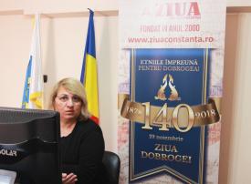 Interviu cu Iulia Pană, scriitor și artist vizual    „Învăț în fiecare zi cum să scriu mai frumos cu lumină” 