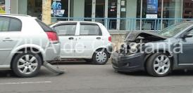 Constanţa Accident rutier, pe bulevardul 1 Decembrie (galerie foto)  