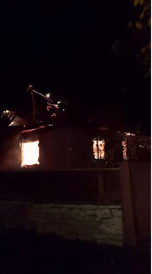 judetul tulcea incendiu violent la o casa pompierii au intervenit 704646 judetul tulcea incendiu violent la o casa pompierii au intervenit 704646