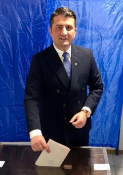 Alegeri prezidențiale 2019 Primarul Decebal Făgădău și parlamentarul George Vișan au fost la vot
