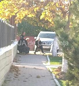 UPDATE IPJ a preluat sesizarea. Primarul PSD de la Ciobanu a păzit toată ziua secțiile de votare din localitate (documente + galerie foto) 