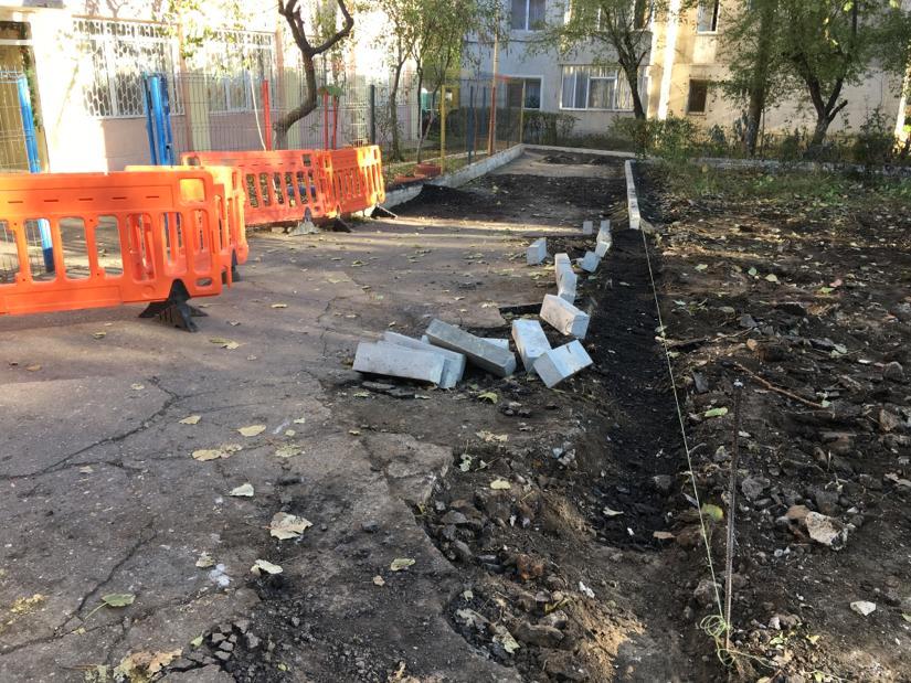 sc confort urban srl reabiliteaza trotuarele de pe doua bulevarde din constanta galerie foto 707235 sc confort urban srl reabiliteaza trotuarele de pe doua bulevarde din constanta galerie foto 707235