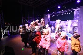 Atmosferă caldă, presărată cu multă voie bună şi distracţie  Primul Crăciun în familie, în comunitatea Maurer Residence Constanţa (galerie foto)  