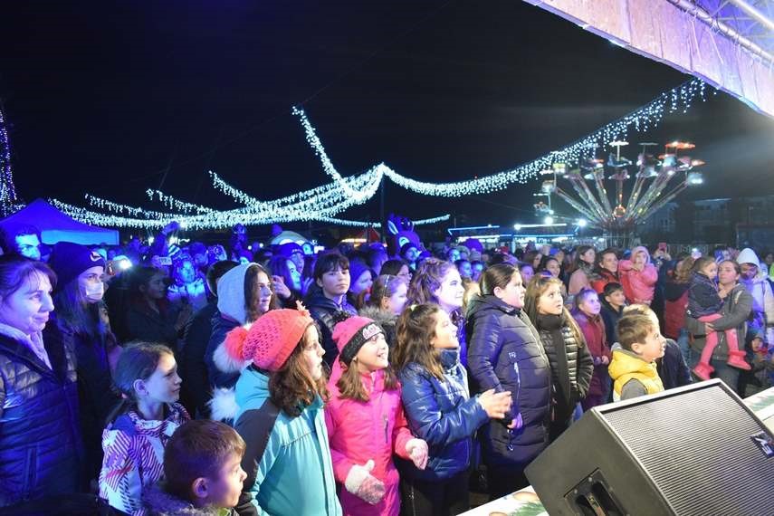 concert extraordinar oferit de trupa 3 sud est locuitorilor comunei cumpana galerie foto 708462 concert extraordinar oferit de trupa 3 sud est locuitorilor comunei cumpana galerie foto 708462