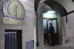 Șpaga, negociată chiar pe holul spitalului  Un pacient a fost condamnat pentru că a dat mită 500 de lei unui medic militar     