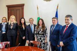 Reprezentantul special pe problemele de corupție din România vine la București