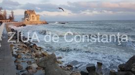 Poezia zilei  Când liniștea îți vorbește 