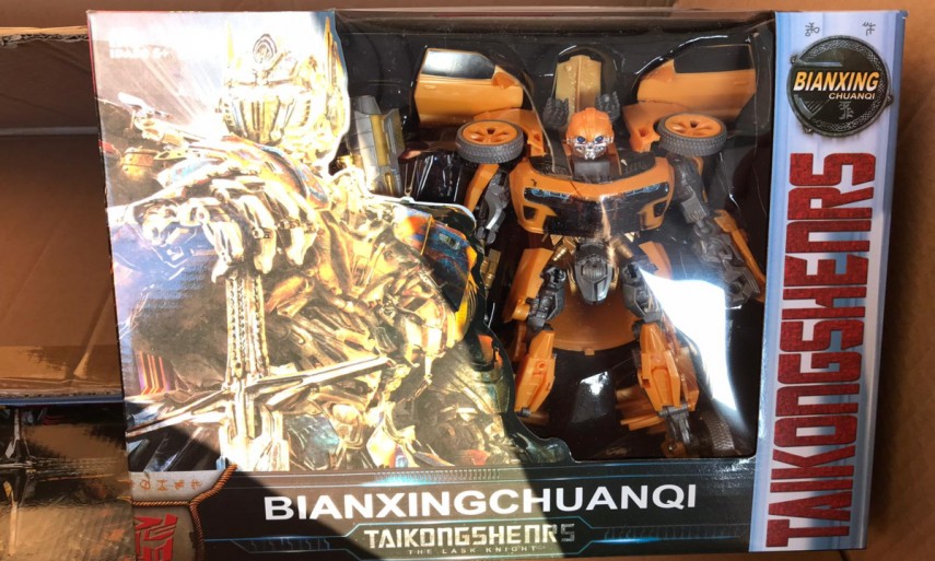 garda de coasta aproape o mie de jucarii confiscate in portul constanta 709814 garda de coasta aproape o mie de jucarii confiscate in portul constanta 709814