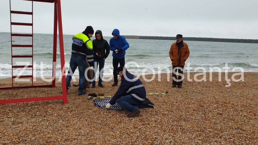 barbat gasit inecat pe plaja dacica din constanta 709987 barbat gasit inecat pe plaja dacica din constanta 709987