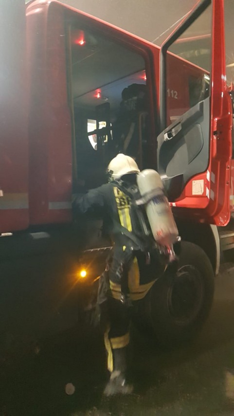 judetul brasov incendiu la o hala de armament la carfil 710075 judetul brasov incendiu la o hala de armament la carfil 710075