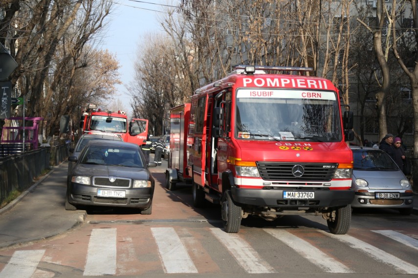 incident la o scoala din bucuresti copiii aveau dureri de cap posibil de la un gaz toxic o minora la incident la o scoala din bucuresti copiii aveau dureri de cap posibil de la un gaz toxic o minora la