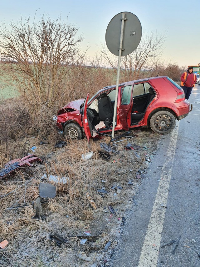 accident rutier grav soldat cu doi morti in judetul timis intervine elicopterul smurd 711038 accident rutier grav soldat cu doi morti in judetul timis intervine elicopterul smurd 711038