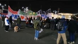 Protest în Piața Victoriei. Se scandează pentru Roșia Montană (galerie foto + video)  