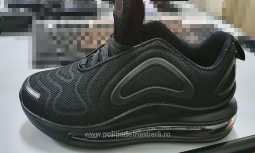 aproximativ 30 000 de articole susceptibile a fi contrafacute confiscate de politistii de frontiera in