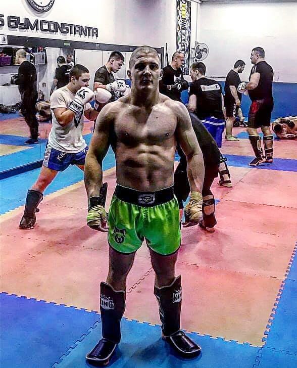 tanarul luptator de la sharks gym constanta stefan orza viitorul campion mondial al romaniei la kickboxing tanarul luptator de la sharks gym constanta stefan orza viitorul campion mondial al romaniei la kickboxing