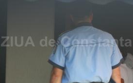 Agent de poliție trimis în judecată pentru luare de mită și alte infracțiuni