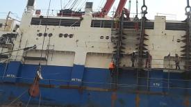 Portul Midia. Operațiunile în vederea verticalizării epavei Queen Hind continuă (galerie foto) 