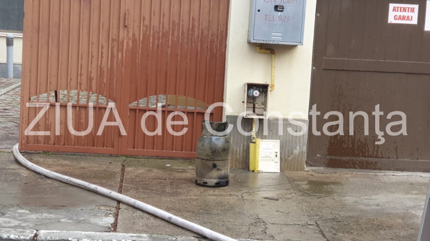 incendiu prococat de explozia unei butelii in constanta o femeie a ajuns la spital 712881 incendiu prococat de explozia unei butelii in constanta o femeie a ajuns la spital 712881