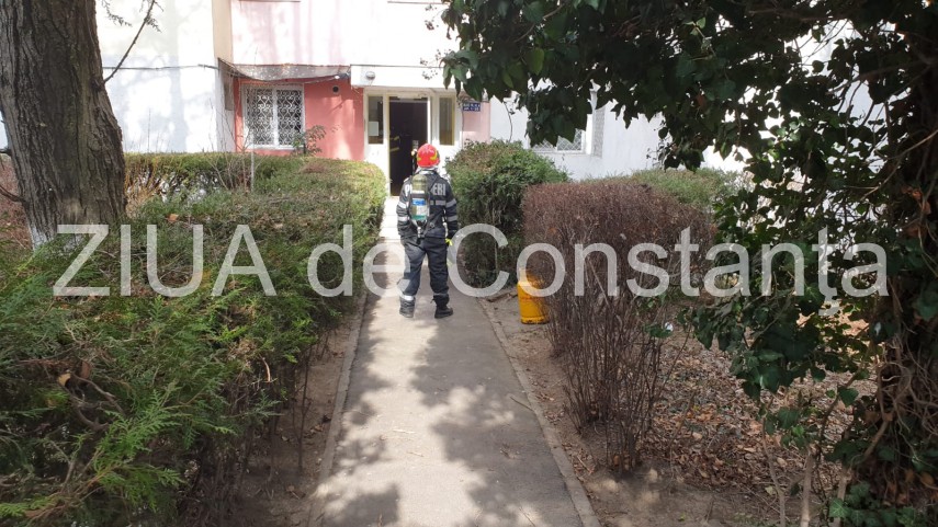 incendiu intr un apartament de pe bulevardul lapusneanu totul a pornit de la o butelie galerie foto video incendiu intr un apartament de pe bulevardul lapusneanu totul a pornit de la o butelie galerie foto video