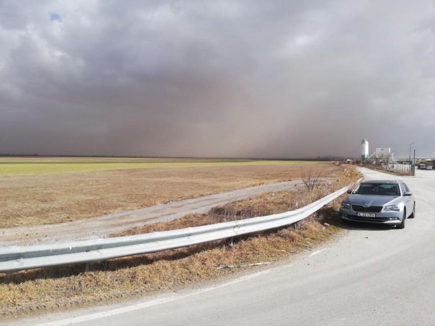 imagini incredibile vantul puternic s a transformat intr o furtuna de praf de mari dimensiuni galerie imagini incredibile vantul puternic s a transformat intr o furtuna de praf de mari dimensiuni galerie