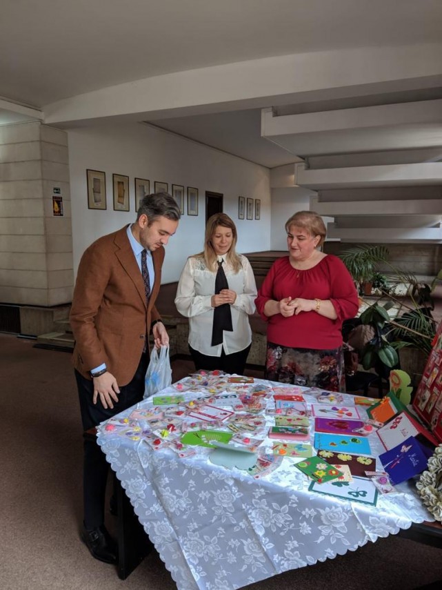 targul de martisoare din proiectului educational copiii cu ces pas cu pas spre o lume deschisa gazduit targul de martisoare din proiectului educational copiii cu ces pas cu pas spre o lume deschisa gazduit