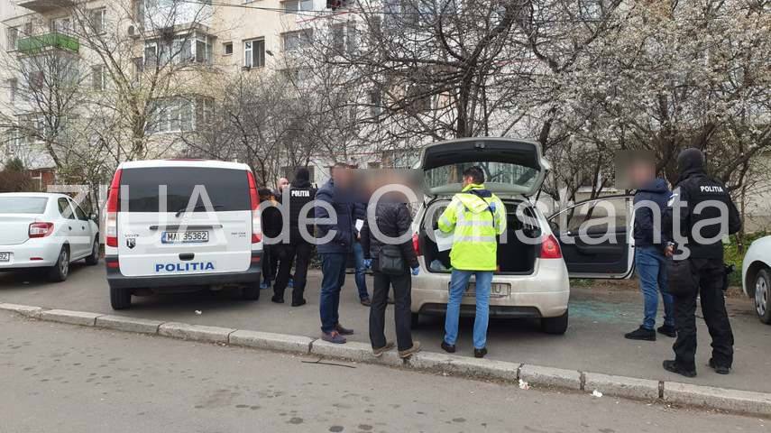 actiune in forta a mascatilor in zona ciresica din constanta mai multi politisti si mascati au intervenit actiune in forta a mascatilor in zona ciresica din constanta mai multi politisti si mascati au intervenit