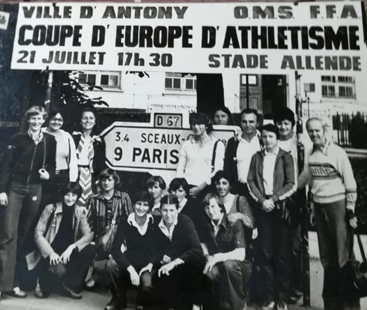 constanta fete in pas de defilare antrenoarea niculina chiricuta sublocotenent in rezerva amintiri din constanta fete in pas de defilare antrenoarea niculina chiricuta sublocotenent in rezerva amintiri din